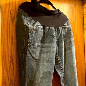 Maternity blue jeans